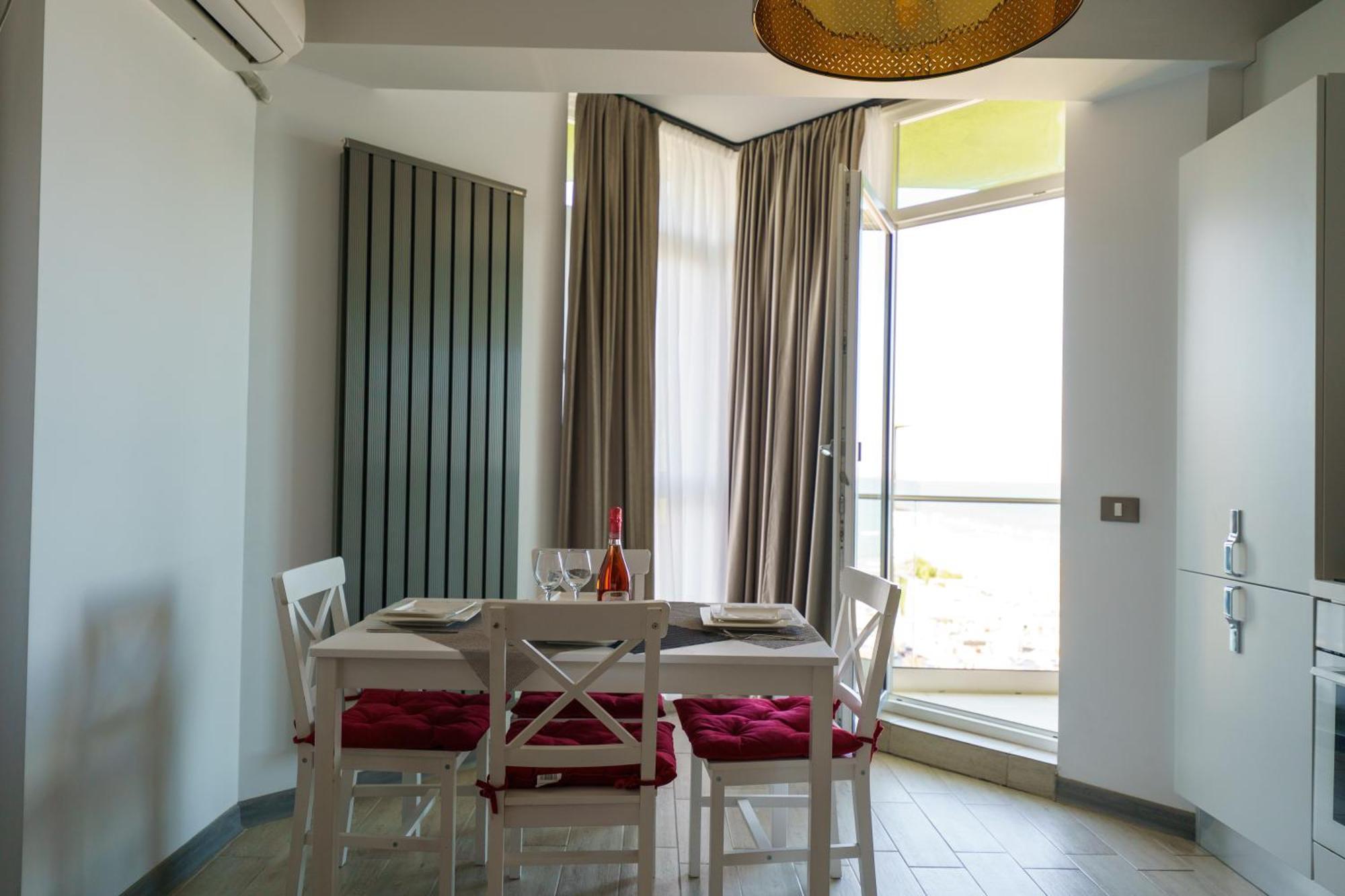 Promenada Apartments Beach Resort Mamaia Nord Неводарі Номер фото