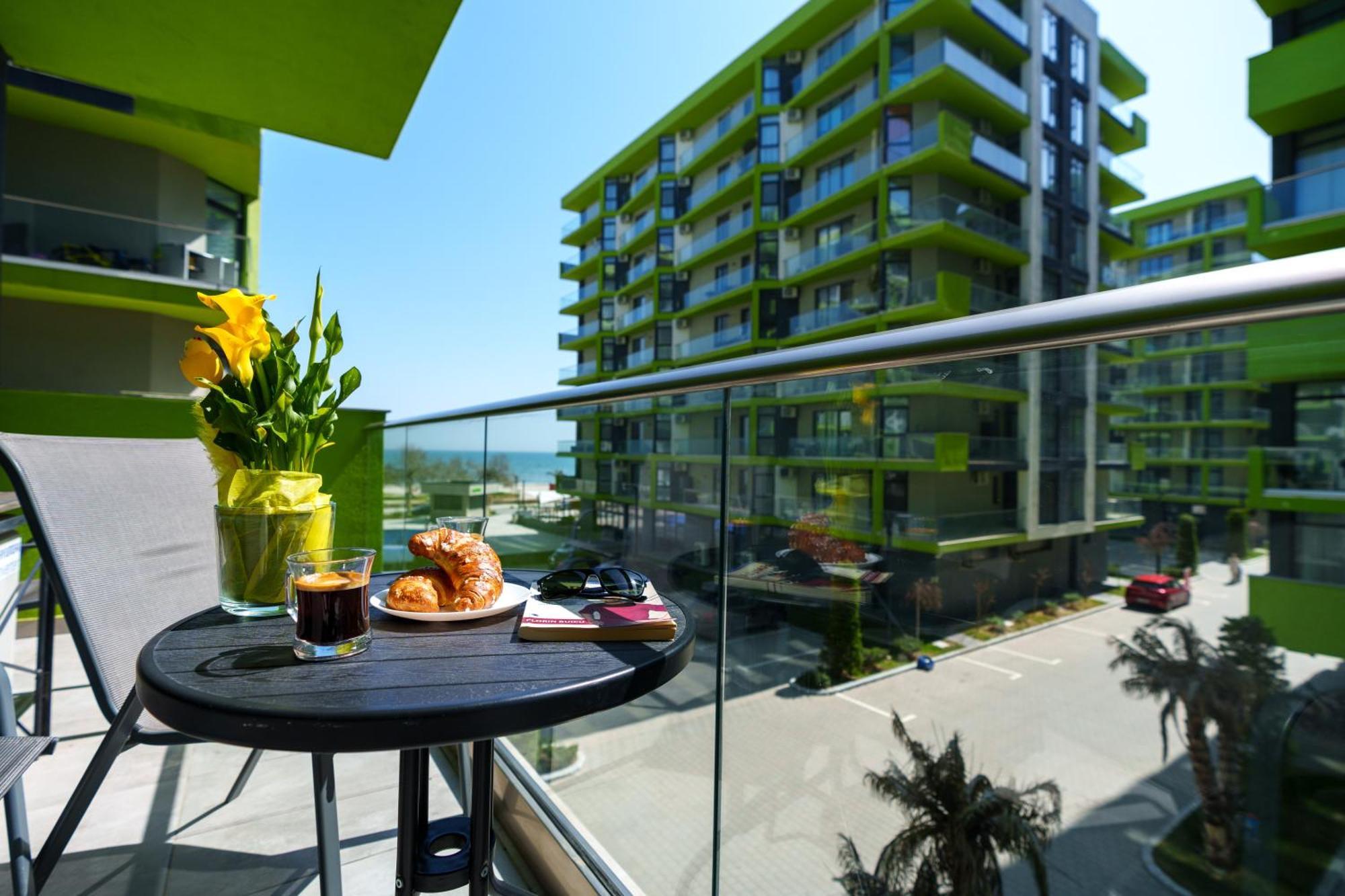 Promenada Apartments Beach Resort Mamaia Nord Неводарі Номер фото