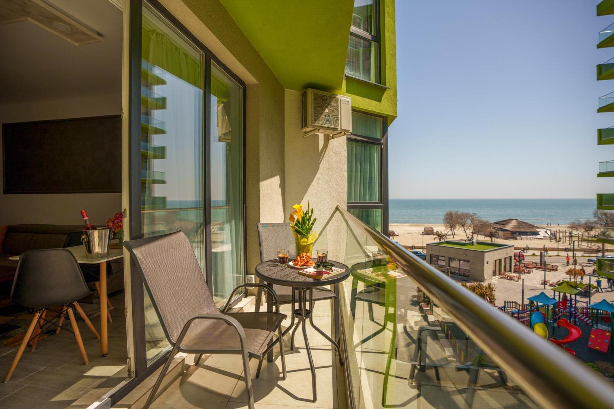 Promenada Apartments Beach Resort Mamaia Nord Неводарі Номер фото