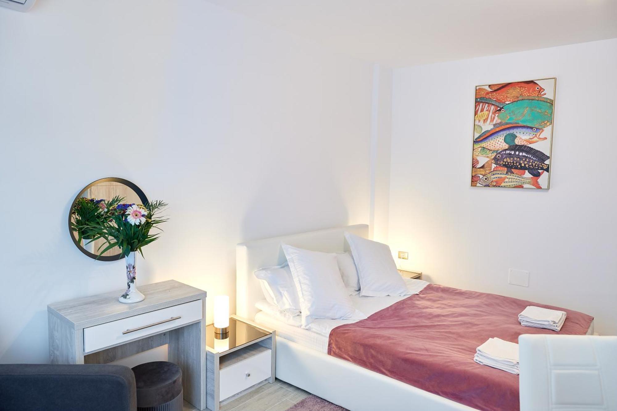 Promenada Apartments Beach Resort Mamaia Nord Неводарі Номер фото