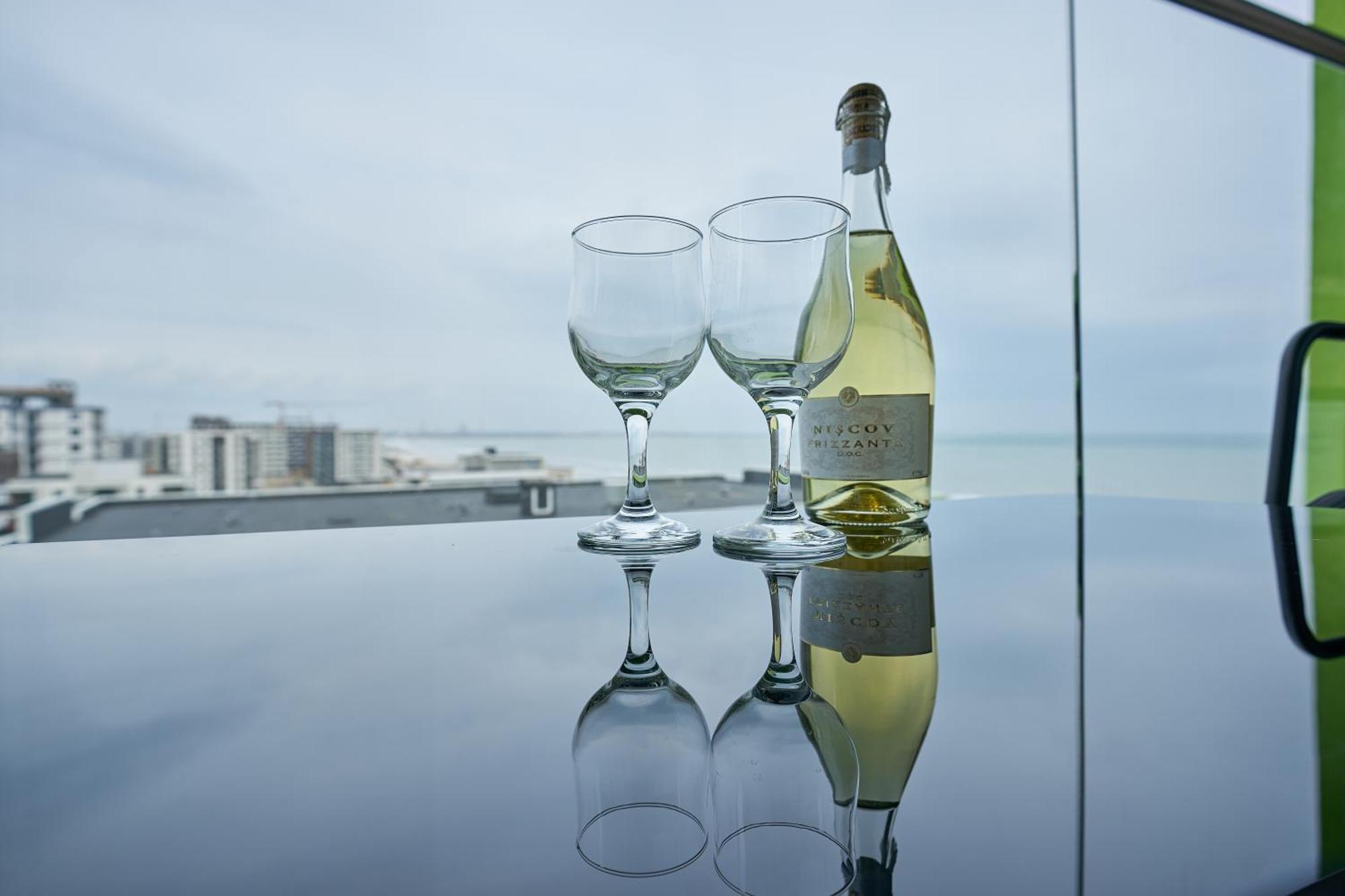 Promenada Apartments Beach Resort Mamaia Nord Неводарі Номер фото